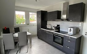 Helle Moderne Ferienwohnung, Naehe Koblenz Am Rhein