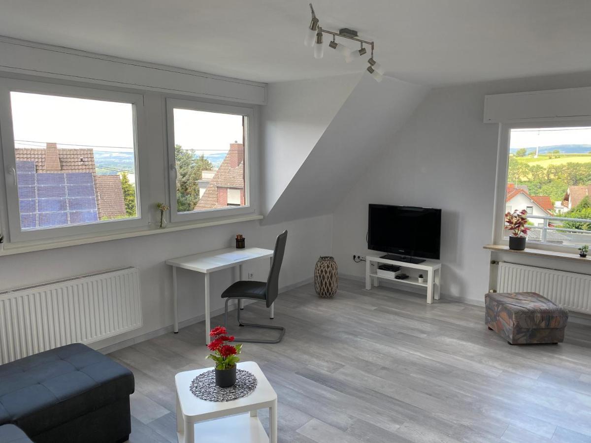 Helle Moderne Ferienwohnung, Naehe Koblenz Am Rhein Weitersburg Buitenkant foto